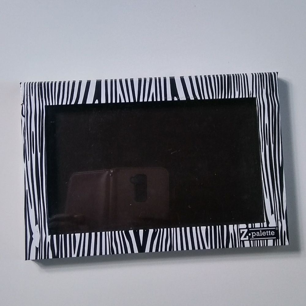 zPalette | Magnetic Makeup Palette